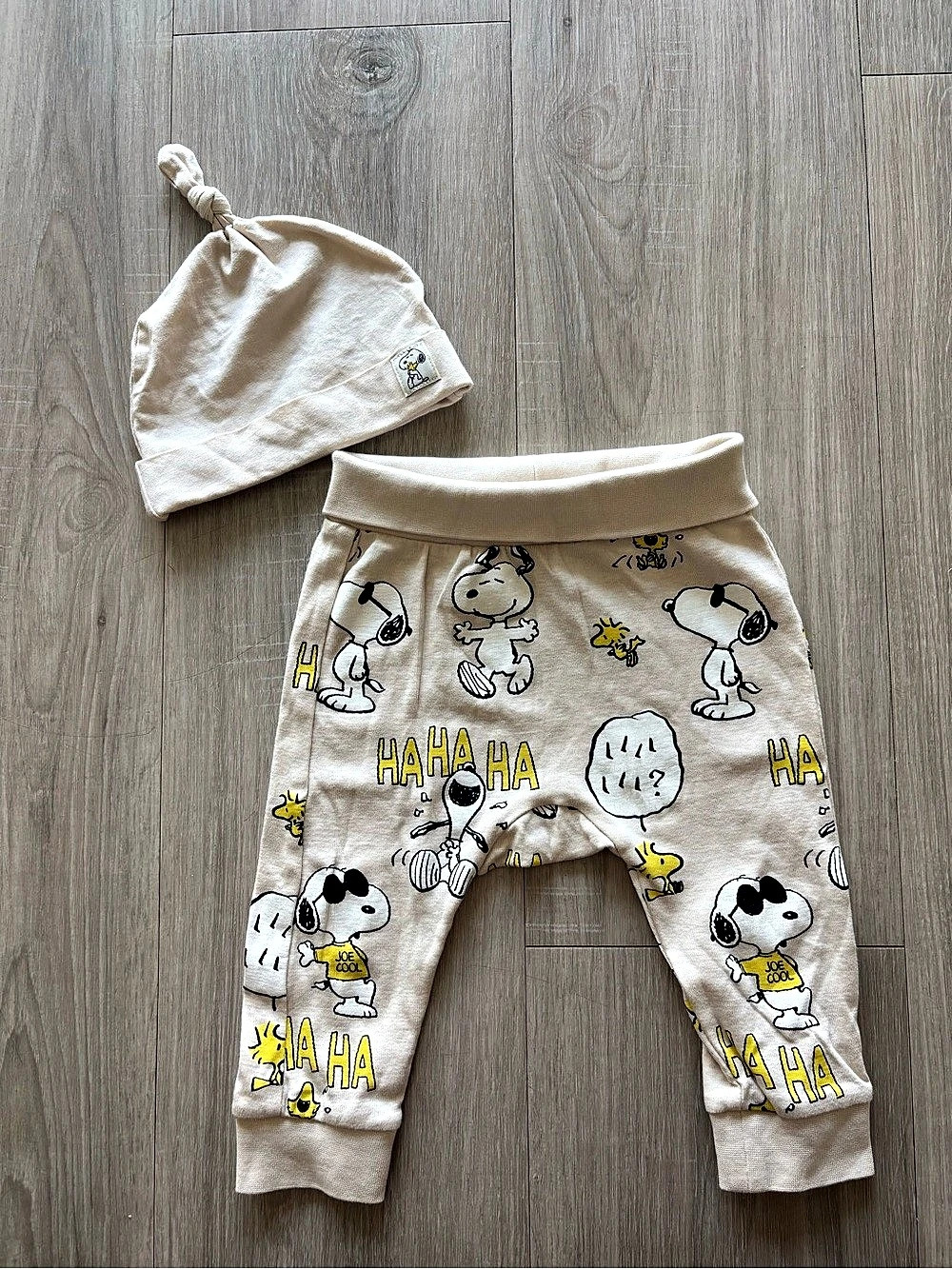 H&M Peanuts Snoopy Pants and Hat Set 2-4m